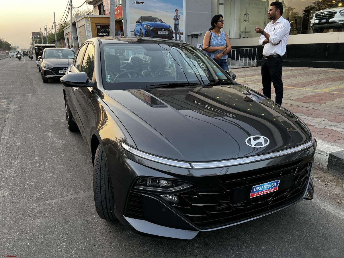 Comparing 2023 Hyundai Verna with Skoda Slavia & Fiat Linea Few points